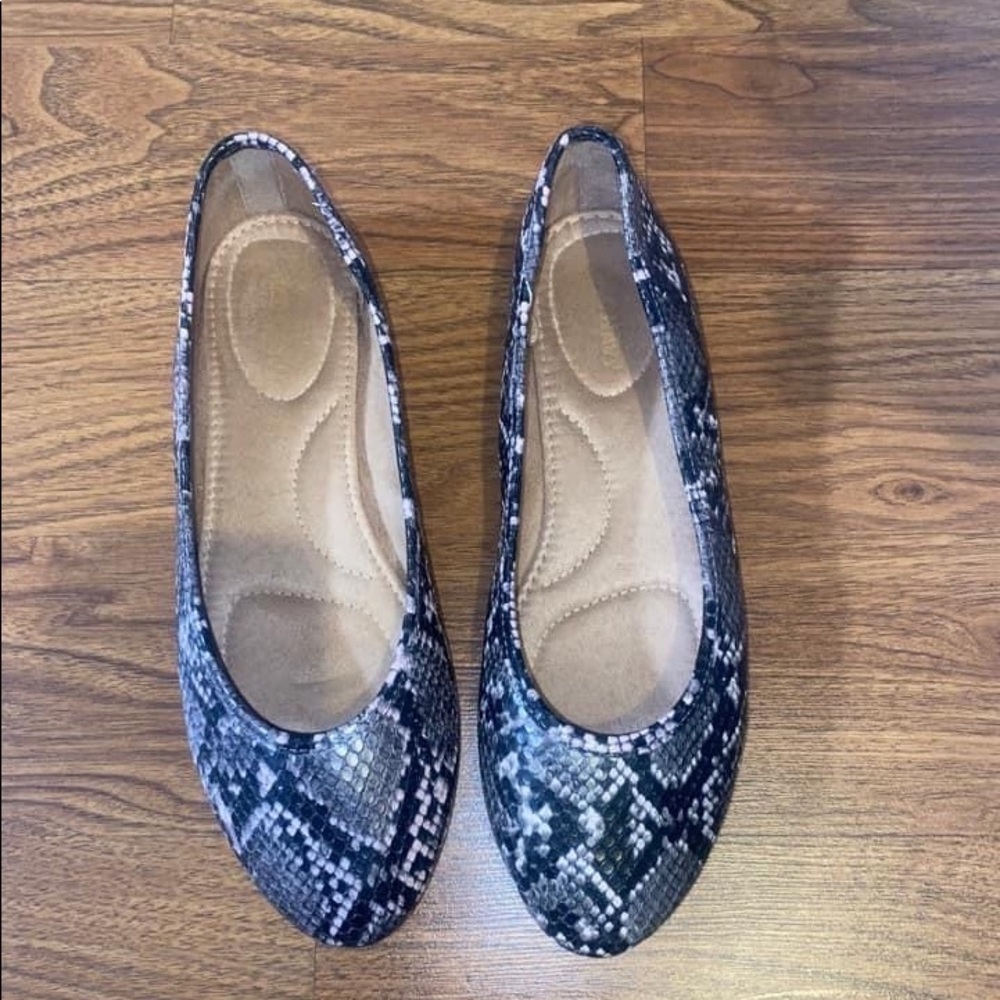 Old Navy Flats